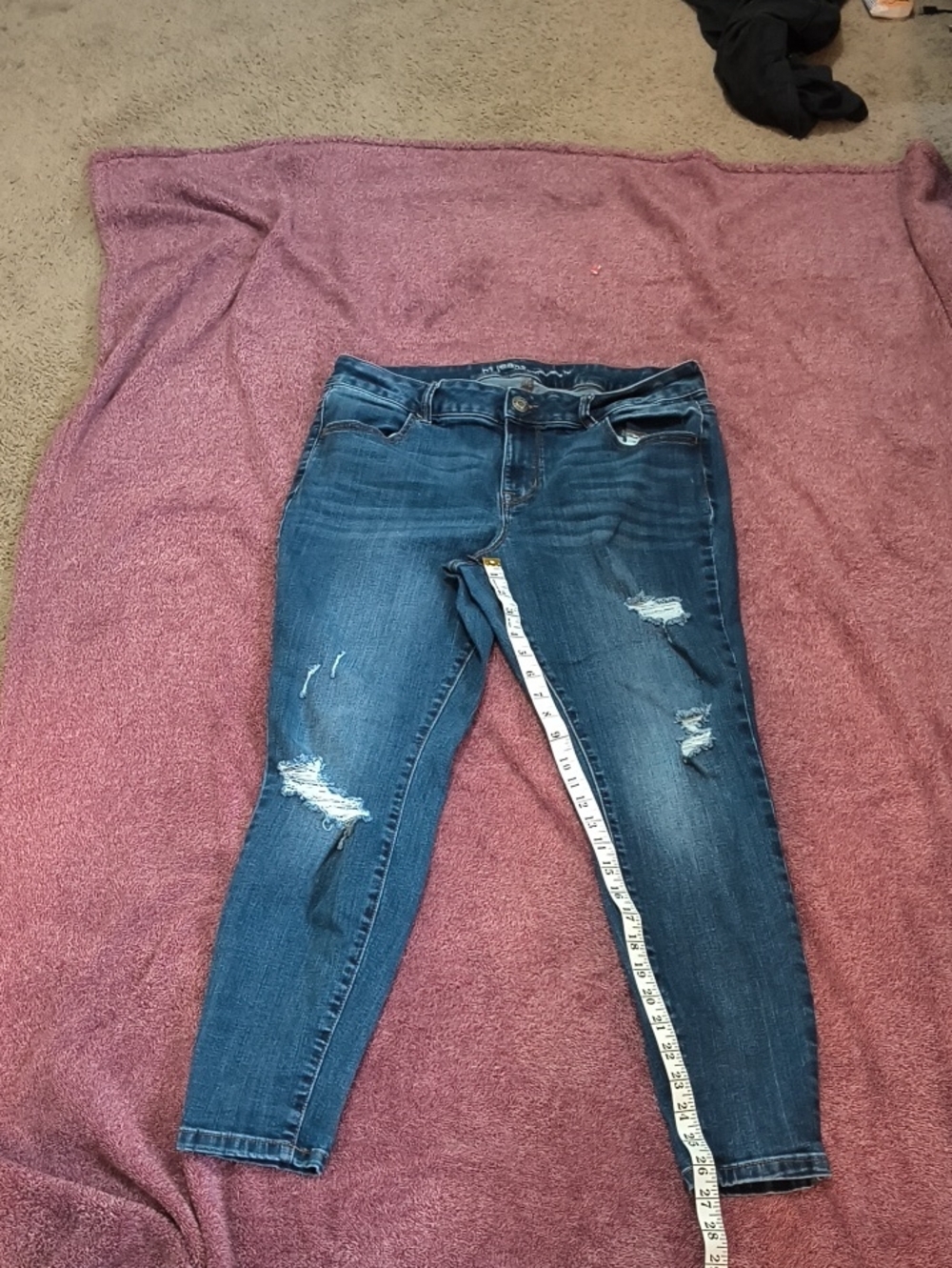 Women’s Dark Blue Skinny Distressed Jeans